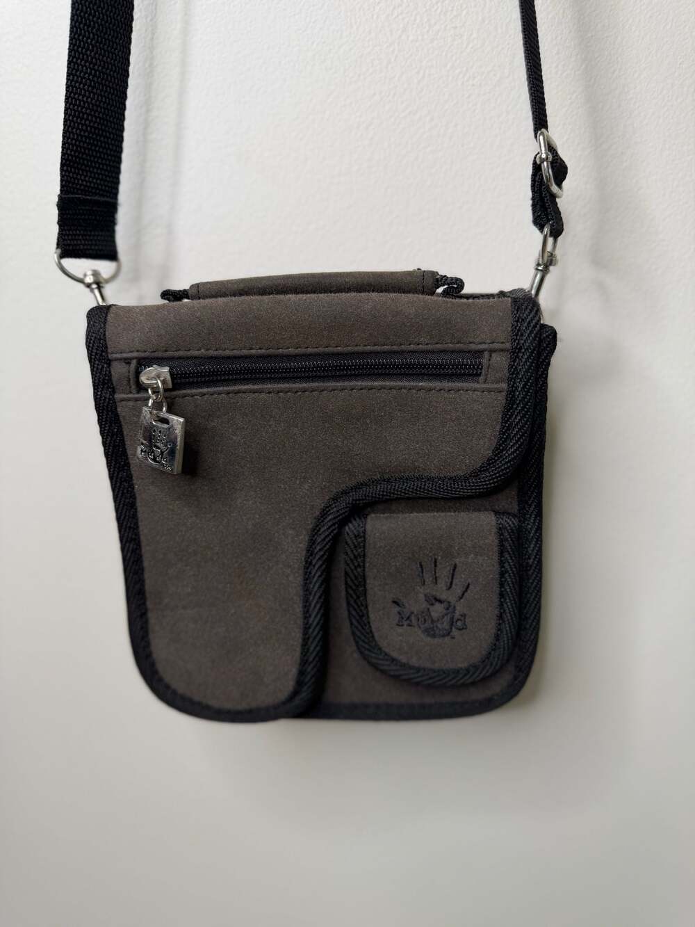 Vintage 90s Y2K Mudd Gray Multi-Pocket Crossbody Organizer Bag